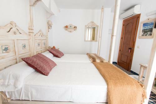 Hotel Hostal La Plaza Tolox