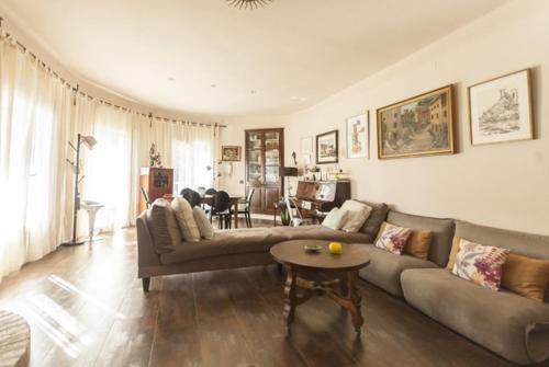 Tossa de Mar Villa Sleeps 8 Pool