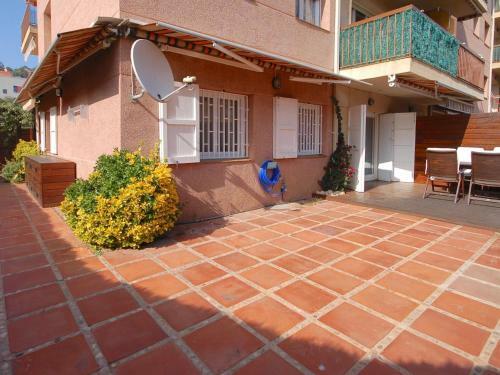 Lets Holidays Fantastic Terrace Apartment