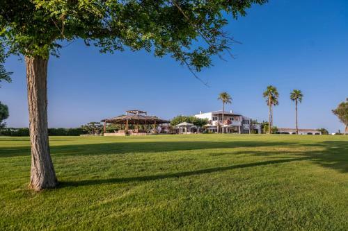 Trebeluger Villa Sleeps 14 With Pool And Air Con