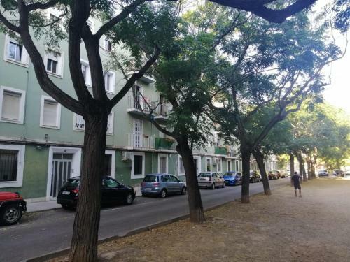 Apartament Cid Close To Metro And Park
