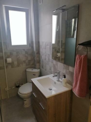 Apartament Cid Close To Metro And Park