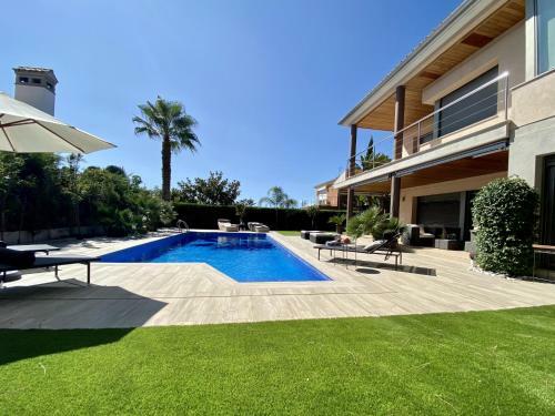 Villa N�ay
