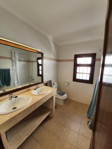 2 Bedroom Villa 'the Bungalow' With Private Heated Pool.