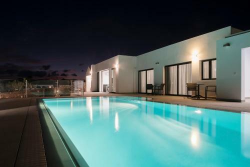 Causel - Luxury Villa With Hot Tub