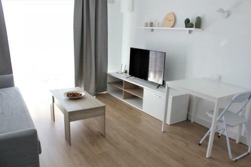 Superb Seaview Apartment In Playa de Las Americas