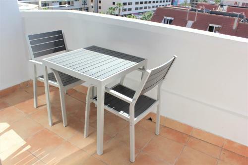 Superb Seaview Apartment In Playa de Las Americas