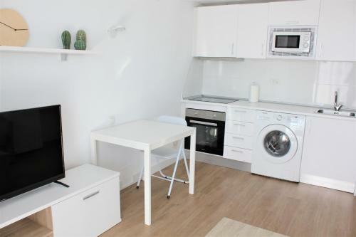Superb Seaview Apartment In Playa de Las Americas