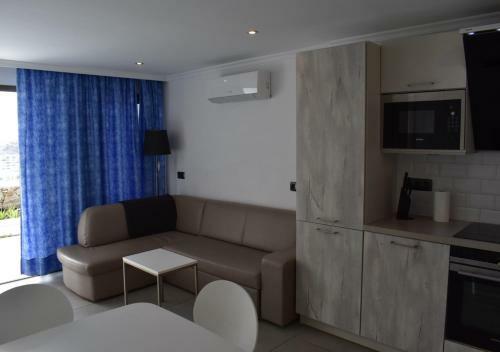 Puerto Rico Sunny Apartment With Terrace