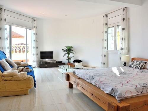 Holiday Home Zefir - Mpl202