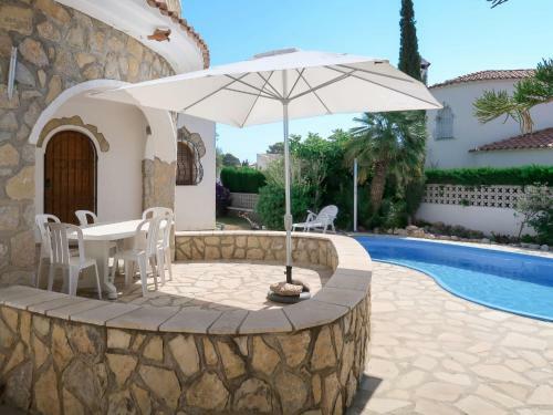 Holiday Home Rose - Mpl310