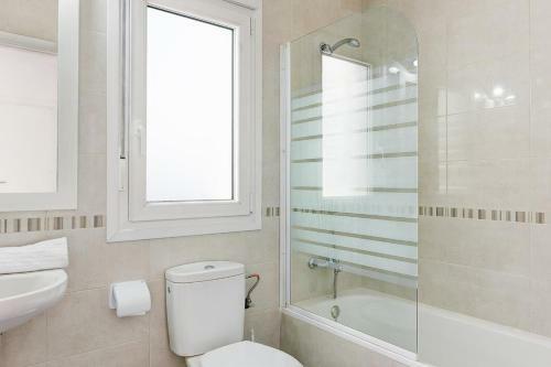 Binibequer Vell Villa Sleeps 6 With Pool Air Con And Wifi