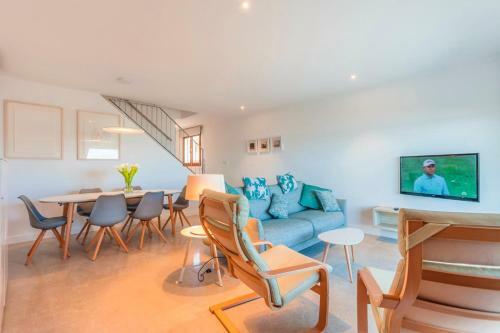 Playa de Muro Villa Sleeps 6 With Air Con