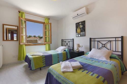 Xabec 5 Bedroom Villa, Cala'n Blanes