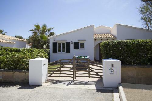 Alondra 3 Bedroom Villa, Cala'n Blanes