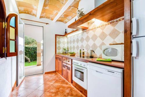 Alondra 3 Bedroom Villa, Cala'n Blanes