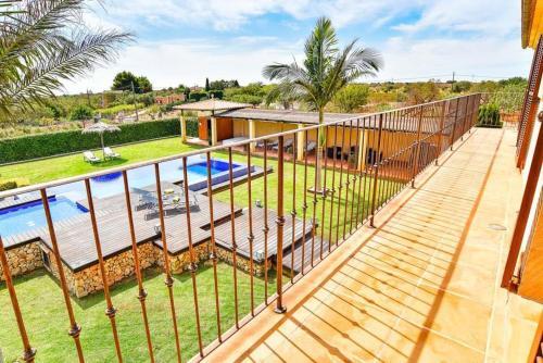 S'horta Villa Sleeps 8 Pool Air Con Wifi