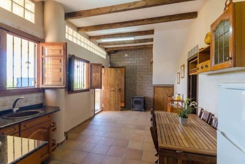 Montbarbat Villa Sleeps 8 Pool