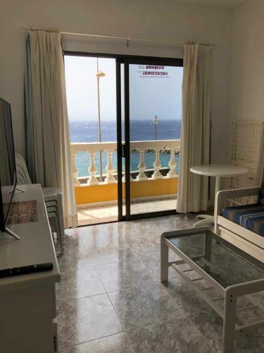 Apartamento Vv 121 Con Balc�n En Primera L�nea de Mar