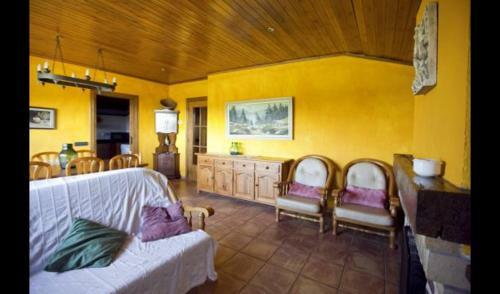 Castellar Del Riu Villa Sleeps 26 With Pool