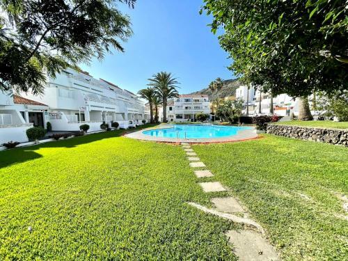 Apartamento Con Dos Dormitorios, Cerca de La Playa En Los Cancajos