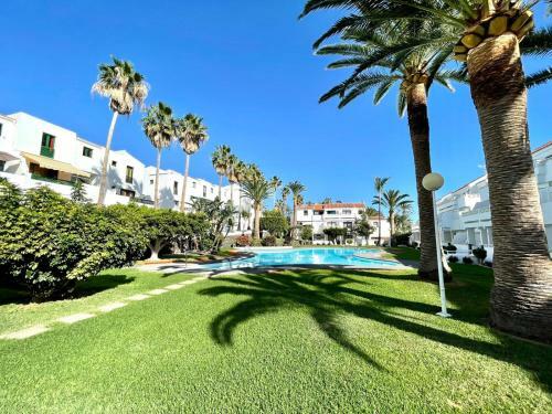 Apartamento Con Dos Dormitorios, Cerca de La Playa En Los Cancajos