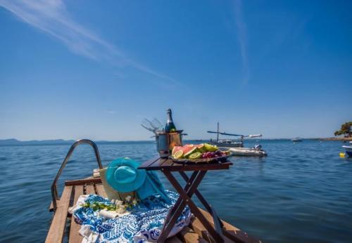 Alcanada Holiday Home Sleeps 6 With Wifi