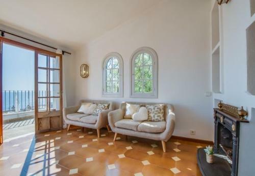 Font de Sa Cala Holiday Home Sleeps 10 With Pool