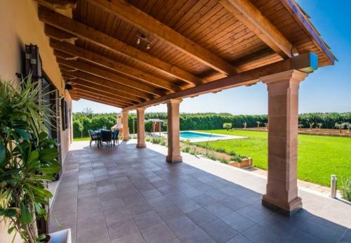 Sa Pobla Villa Sleeps 6 With Pool Air Con And Wifi