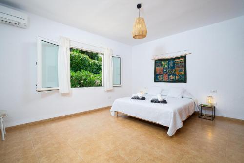 Xabia Villa Sleeps 4 With Pool Air Con And Wifi