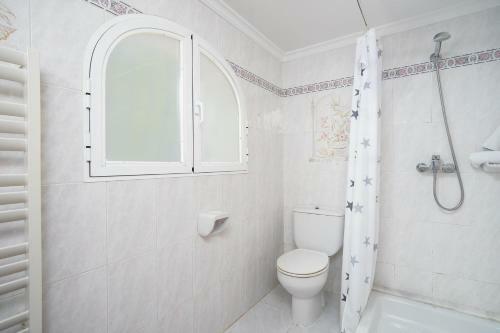 Xabia Villa Sleeps 8 With Pool And Air Con