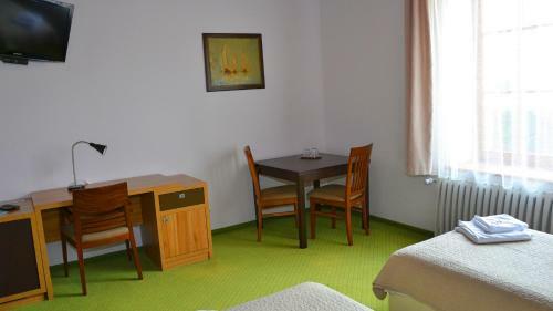 Hostal Tawerna Kaper