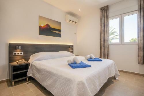 Xabia Villa Sleeps 4 Pool Air Con Wifi