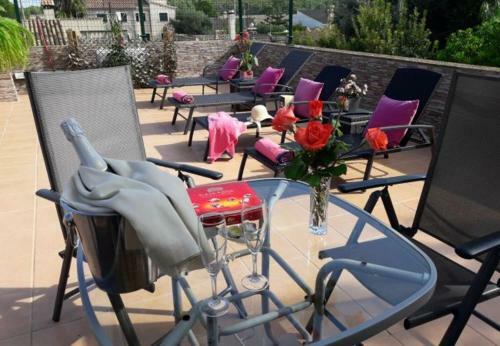 El Toro Villa Sleeps 8 With Pool Air Con And Wifi
