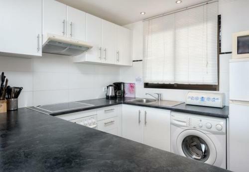 Sitio de Calahonda Apartment Sleeps 4 Pool Air Con