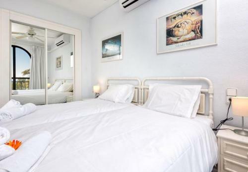Sitio de Calahonda Apartment Sleeps 4 Pool Air Con