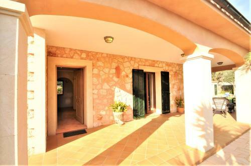 Casa Brisa- En Cala Llombards- Santany