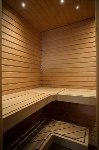 2ndhomes Luminous 97m2 2br Apartment In Katajanokka
