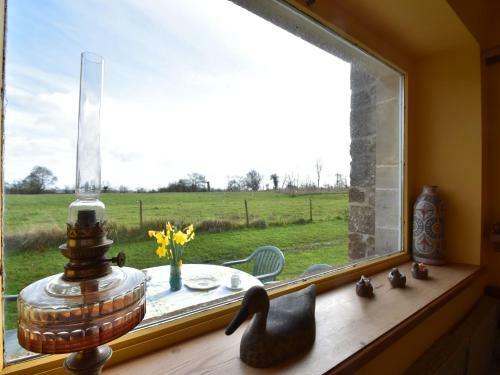 Beautiful Holiday Home With Courtyard In Appeville