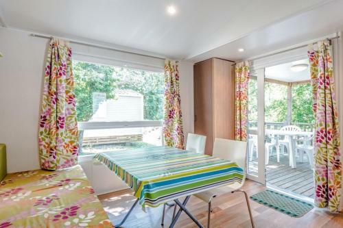Camping Taxo Les Pins **** - Maeva
