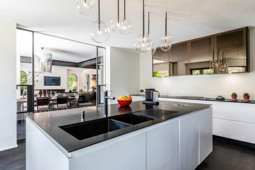 Ascain Villa Sleeps 6 With Pool Air Con And Wifi