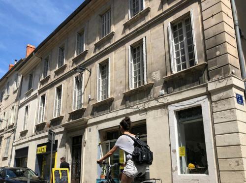 Apartamentos Le Petit Avignonnais - Aphrodite - Intramuros - Center -