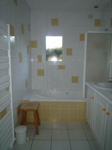 Villa With Swimming Pool - Madiran