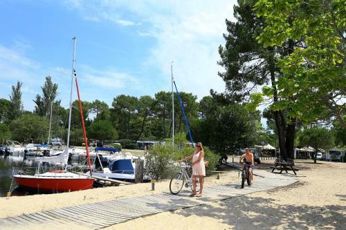 Camping Le Navarrosse **** - Maeva