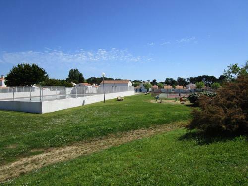 Une Agr�able Maison Pr�s de La Mer, Avec Piscine