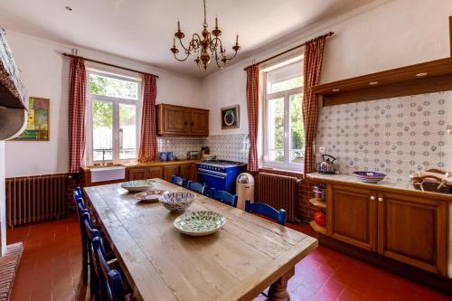 Campigneulles-les-petites Villa Sleeps 12 Wifi