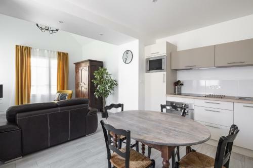 Cancale, La Houle, Maison Avec Jardin Et Parking