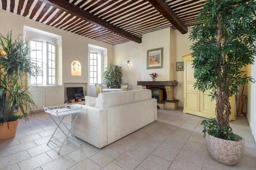 Cannes Apartment Sleeps 2 Air Con Wifi