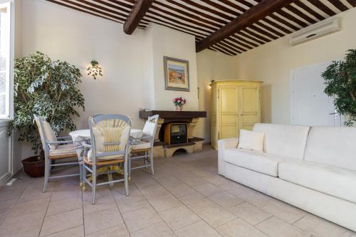 Cannes Apartment Sleeps 2 Air Con Wifi