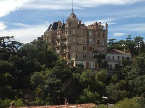 Cannes Apartment Sleeps 3 Air Con Wifi